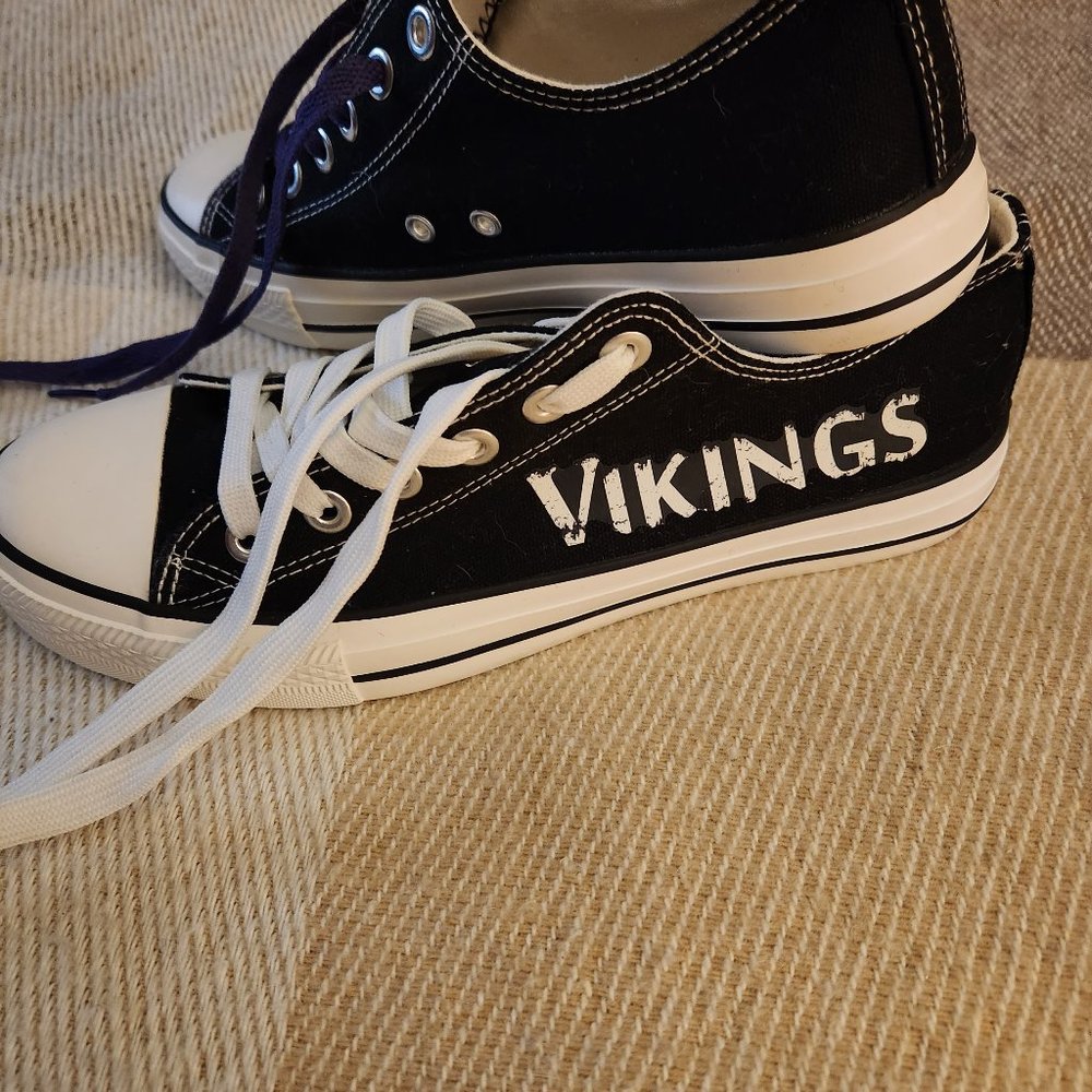 Mens sneakers